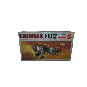 Mattel Monogram F11c-2 goshawk Navy shipboard fighter model 1/72 with box